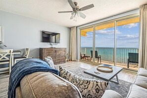 Condo, 1 habitación | Área de sala de estar