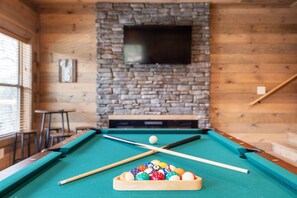 Cabaña, 3 habitaciones | Billares