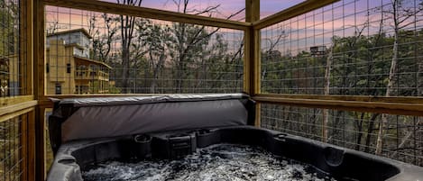 Cabin, 3 Bedrooms | Outdoor spa tub