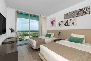3 bedrooms, in-room safe, iron/ironing board, free WiFi - Stunning Luxury Waterview Condo in Hollywood #1708 (Hollywood)