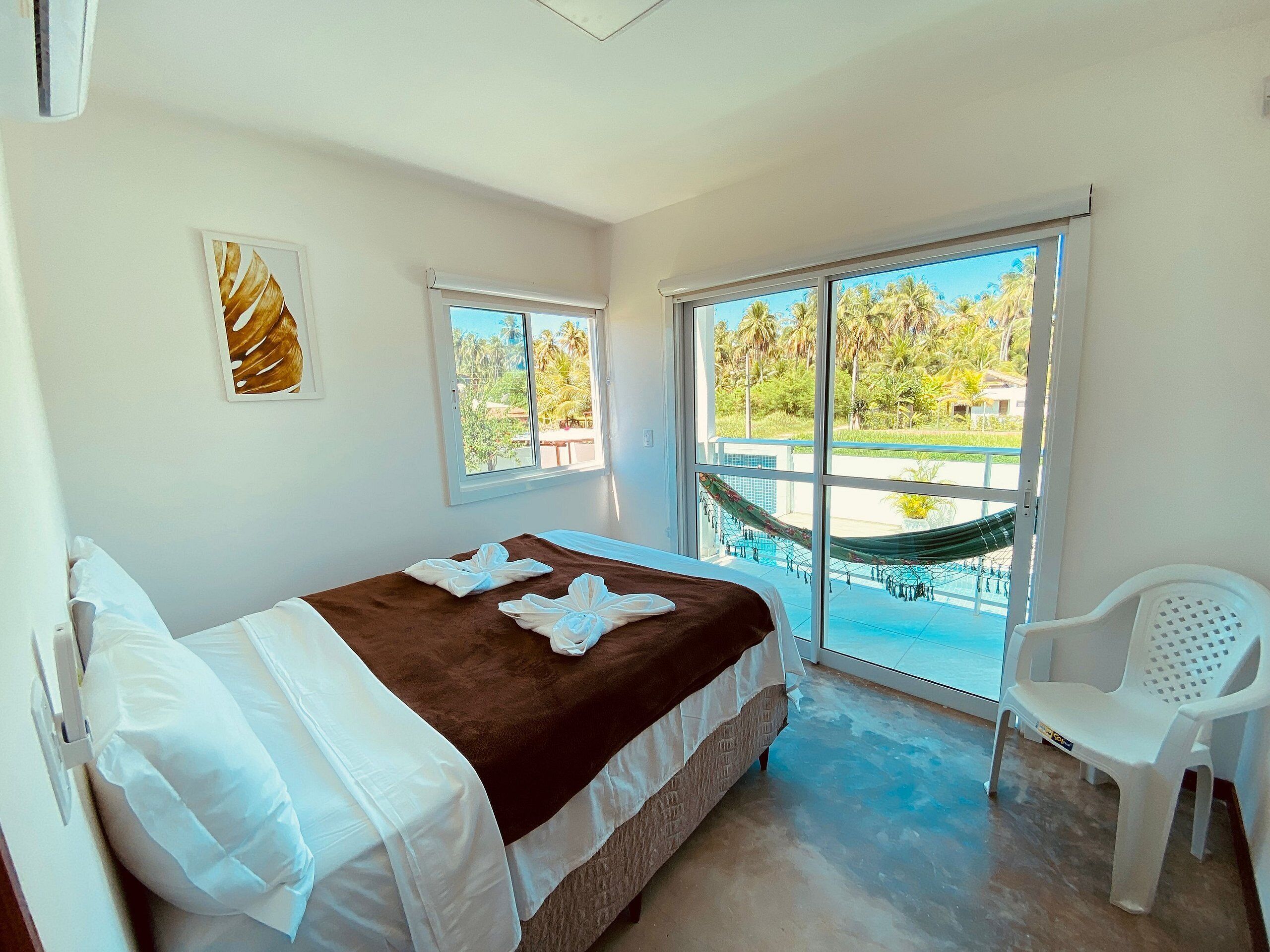 Nhà Deluxe | Trang trí khác biệt, khu vực làm việc phù hợp cho laptop 