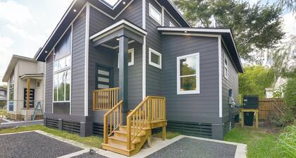 Pet-friendly Houston Home ~ 3 Mi to Downtown!