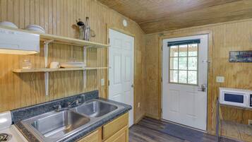 House (1 Bedroom) | Interior