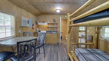 House (1 Bedroom) | Interior