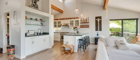 Talo (3 Bedrooms) | Sisätilat