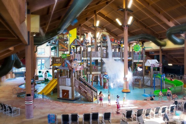 Children's area - BEST LOCATION ON THE MOUNTAIN True Slope Side Ski In/Ski Out to Mountain Express (Boyne falls)