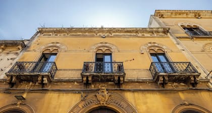 Le Dimore del Corso Acireale I - Sicily Stay near Catania,Taormina,the Sea,Etna
