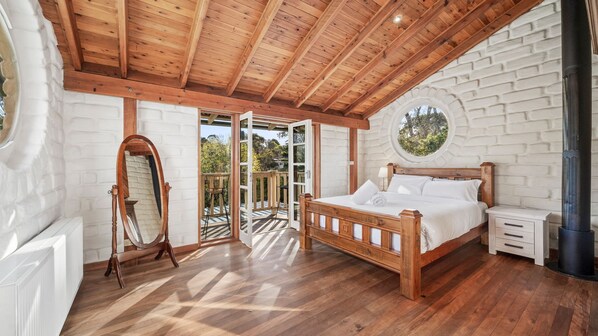 4 室のベッドルーム、アイロン / アイロン台、WiFi (無料)