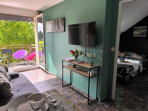 2 chambres, fer et planche à repasser, Wi-Fi gratuit, draps fournis