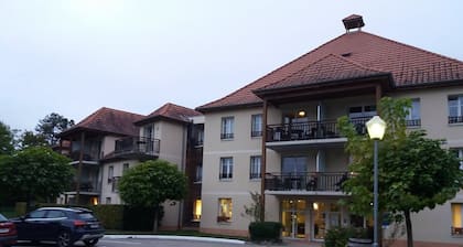 Au calme, appartement *** à 5 minutes de Beaune, piscine, sauna, proximité golf