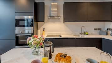 Fridge, microwave, oven, dishwasher