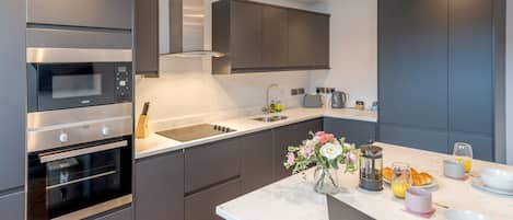 Fridge, microwave, oven, dishwasher