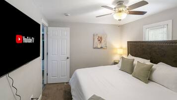 2 bedrooms, desk, iron/ironing board, travel crib