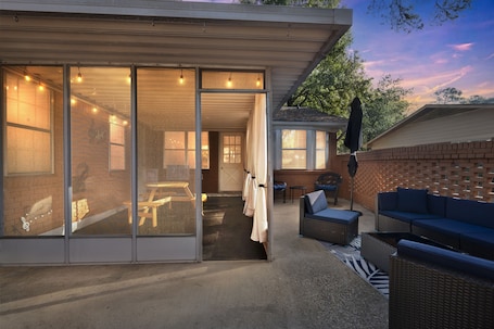 Outdoor dining. Forest Retreat - BBQ - Game Room