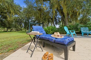 Patio - Abundant privacy, space, and nature