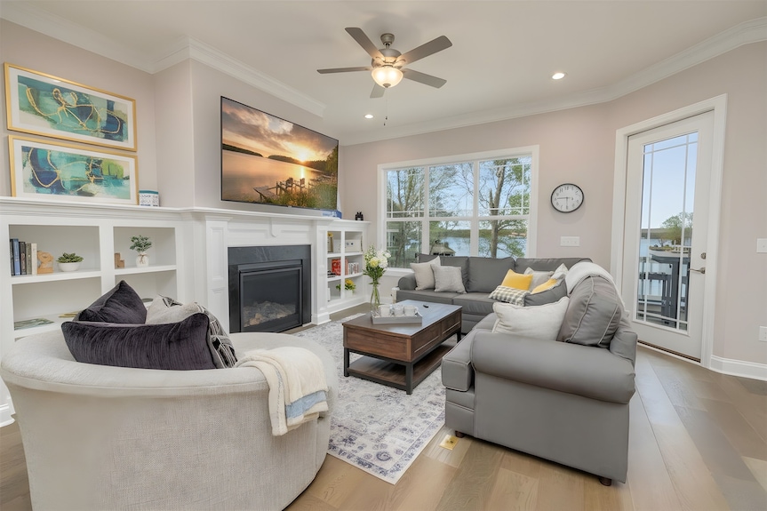 Lakefront! 4br, Deep Slip, Pool, Beach, Elevator - Lake Gaston
