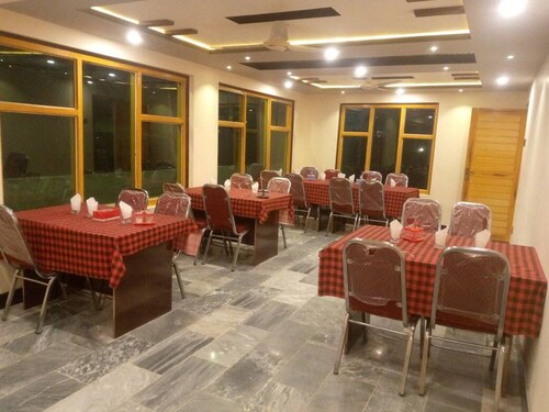Shama Resort Hotel & Restaurant
