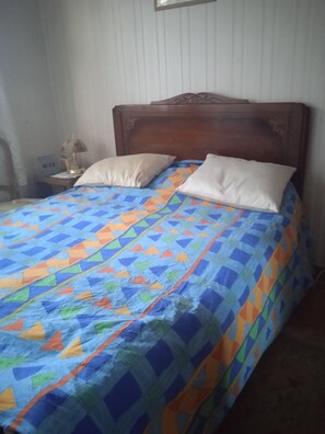 2 chambres, fer et planche Ă repasser, Wi-Fi, draps fournis