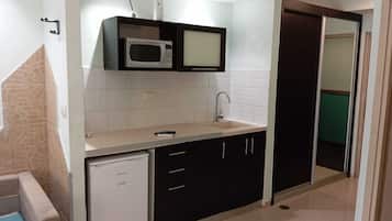 In-room safe, desk, laptop workspace, soundproofing