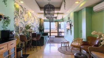 In-room safe, desk, laptop workspace, soundproofing