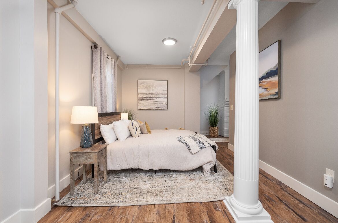 Renovated convenient location to downtown! First floor on riverfront
