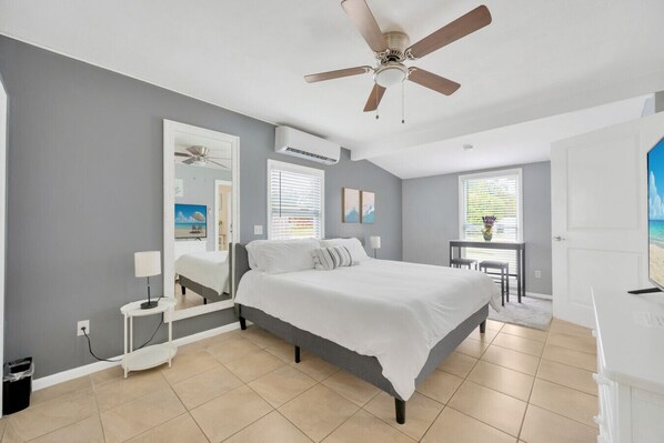 4 bedrooms, desk, iron/ironing board, travel crib