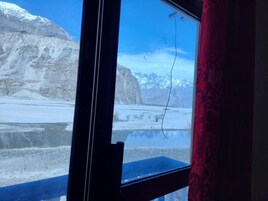 Vista a la montaña