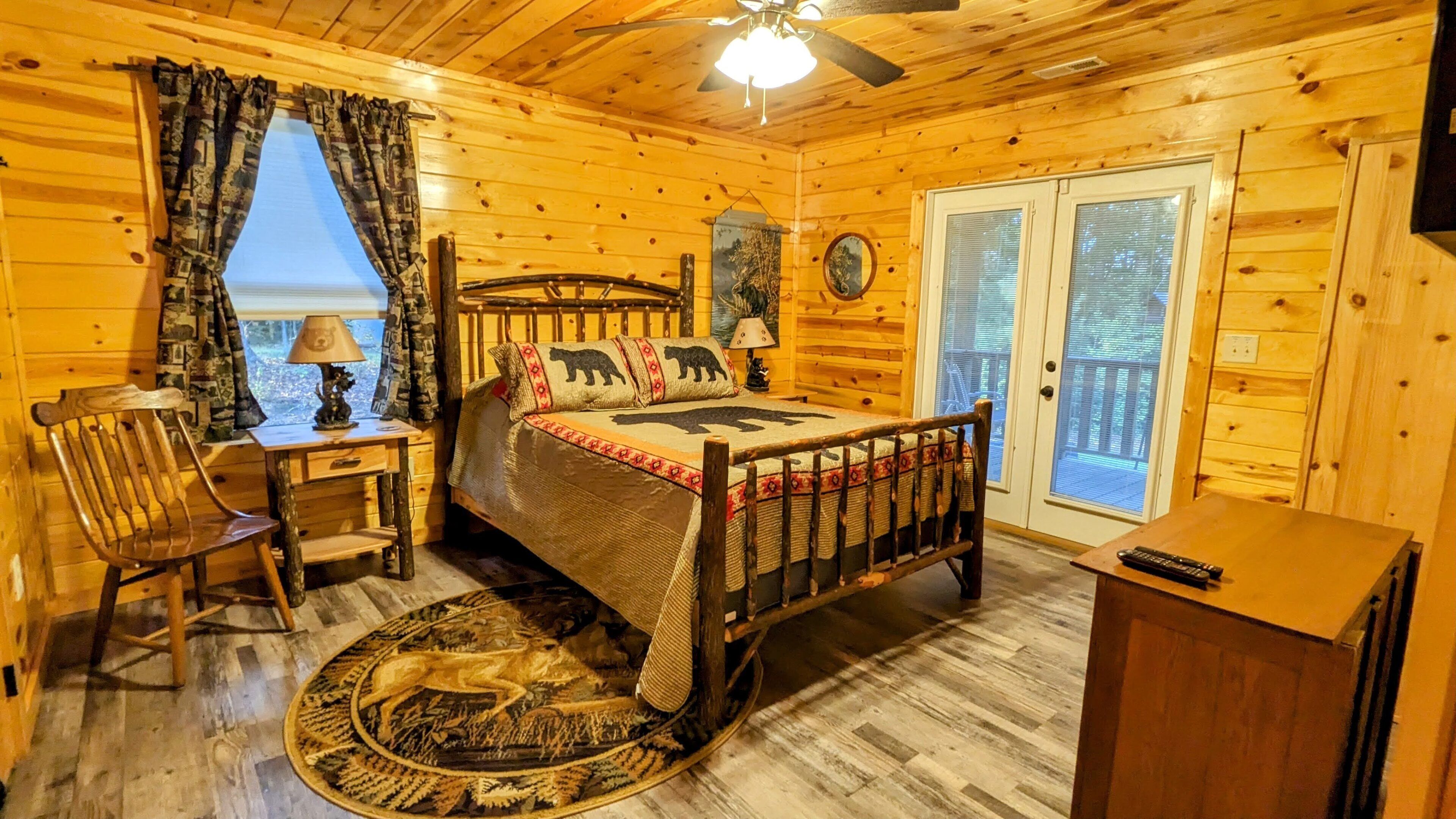 2 soverom, skrivebord, wi-fi (inkludert) og sengetøy