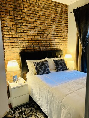 2 bedrooms, iron/ironing board, WiFi, bed sheets - Lovely private bedroom in New York City  (New York)