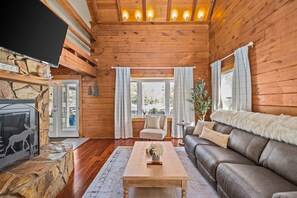 Smart-TV, peis, videospill og fotballspill