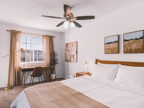 3 bedrooms, in-room safe, desk, iron/ironing board