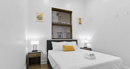 Modern 2BD, Relaxing, Free Parking, In the Heart of DT Baltimore