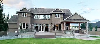 Gateway for Jasper Vacations in a Luxury Royal Mansion at Hinton