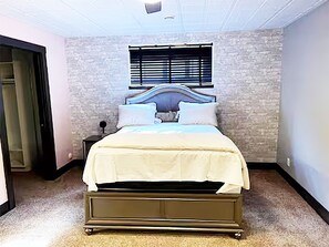8 bedrooms, iron/ironing board, travel cot, free WiFi