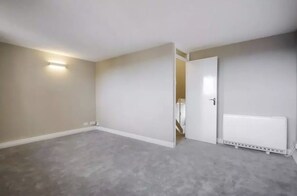 Chambre Double Confort | Coin séjour