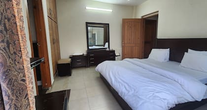 Haven Lodge, Luxiourous 6 BR Holiday home in Bhurban, Murree