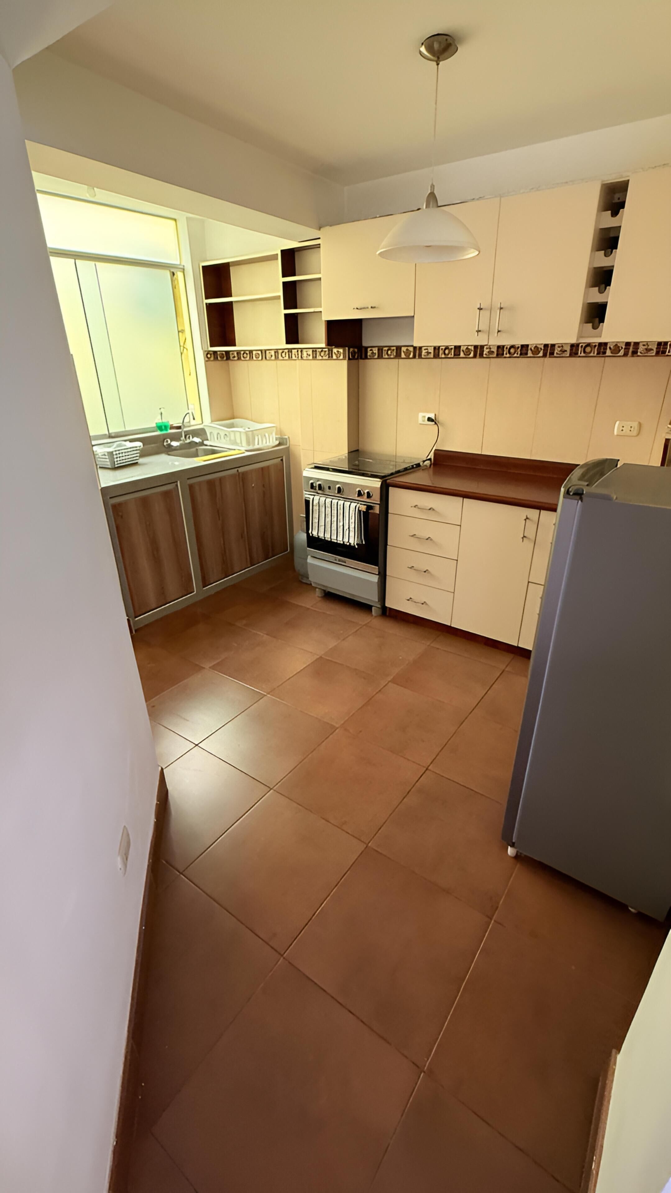 焗爐、洗碗機、廚房用具/餐具/器皿、龍蝦/蟹鍋