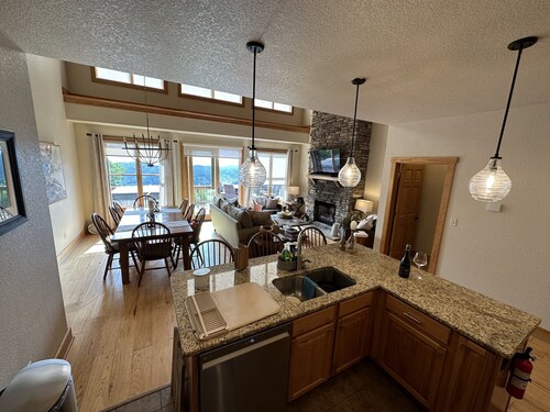 Appalachian Hideaway - Perfect Views - Hatley Pointe less than 5 minutes away 