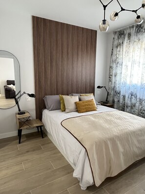 1 soverom, skrivebord, strykejern/-brett og wi-fi