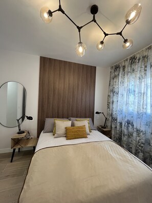 1 bedroom, desk, iron/ironing board, WiFi - Apartamento Nuevo Línea 1 Metro Comunicado (Madrid)