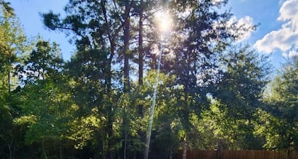 Private oasis minutes from Texas Renaissance Festival! Camp, swim, relax, enjoy!