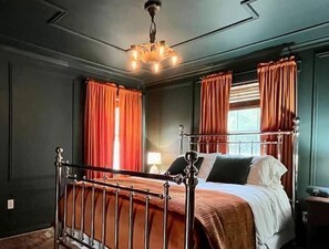 1 bedroom, travel cot, free WiFi, bed sheets - Modern Farm House Pensacola, Fl
Centrally located in the heart of Pensacola (Pensacola)