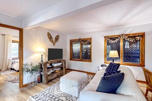 3 habitaciones, tabla de planchar con plancha y acceso a internet