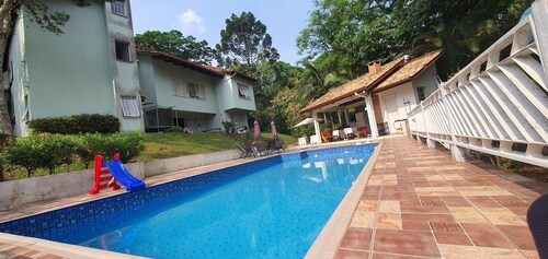 Casa - Sítio Condomínio de Luxo Hidro e Piscina