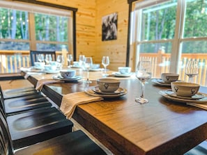 Dining - Summer Deals/Mobility Friendly/Pets/Games/Secluded (Pigeon Forge)