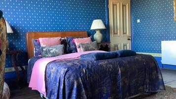 4 bedrooms, iron/ironing board, travel crib, WiFi