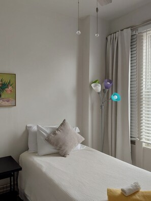 3 bedrooms, in-room safe, desk, iron/ironing board