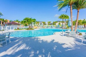 Pool - 15 minutes from Disney New 5 bedroom home with Pool at Solara Resort (Kissimmee)