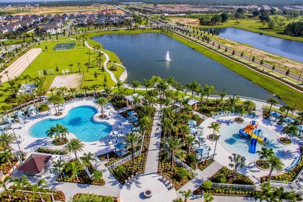 Pool - 15 minutes from Disney New 5 bedroom home with Pool at Solara Resort (Kissimmee)
