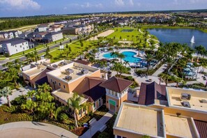 Exterior - 15 minutes from Disney New 5 bedroom home with Pool at Solara Resort (Kissimmee)